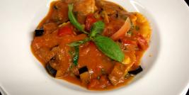 Ravioli aux aubergines et à la sauce tomate